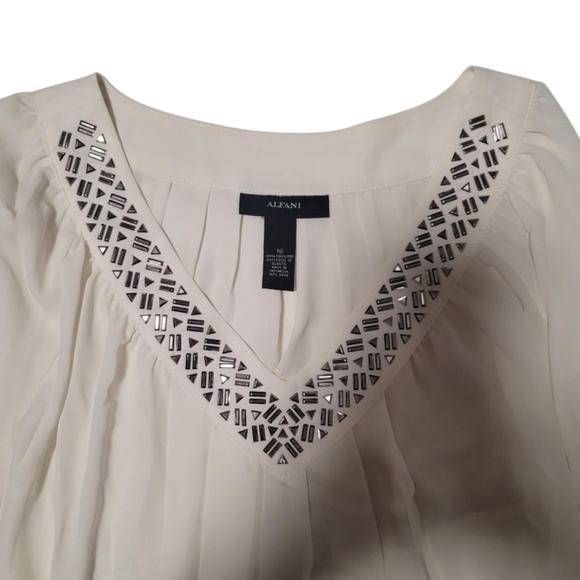 Alfani Embellished Pleated V-neck Long Sleeve Flowy Tunic, Off White, 16 - Picture 3 of 6